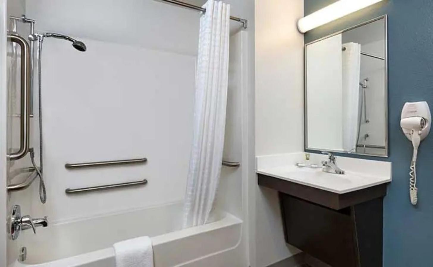 Woodspring Suites Austin Central Bagian luar foto